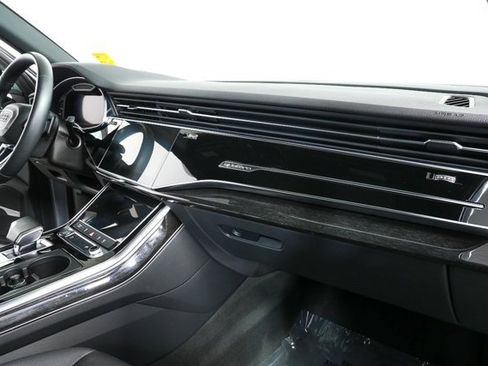 Used 2020 Audi Q7 3.0T Premium Plus w/ Premium Plus Package image 24
