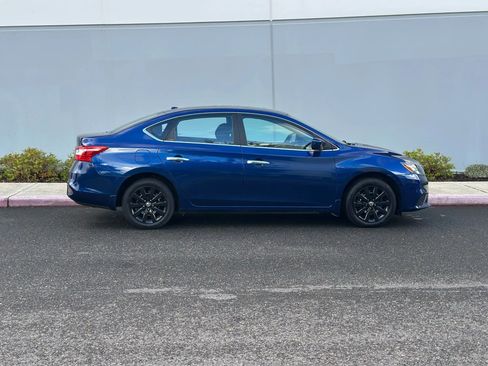 Used 2019 Nissan Sentra SV image 6