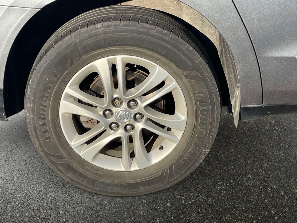 Used 2021 Buick Enclave Essence FWD image 7