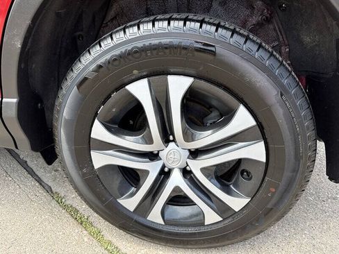 Used 2017 Toyota RAV4 LE w/ All Weather Liner Package FWD image 15