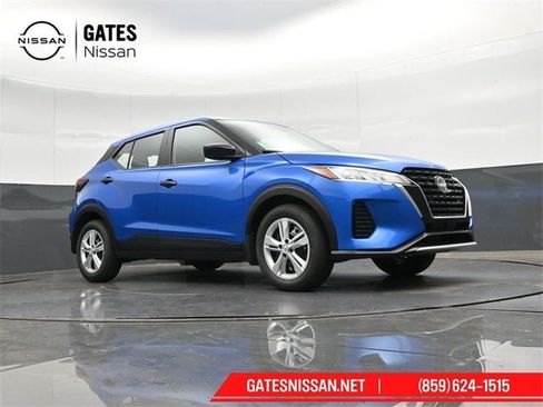 New 2025 Nissan Kicks Play S image 33