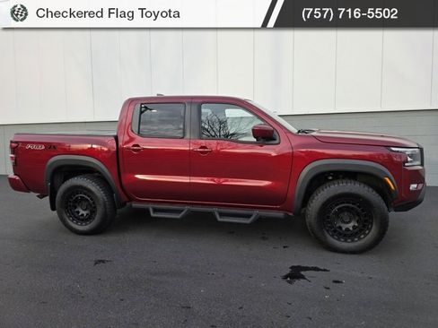 Used 2022 Nissan Frontier PRO-4X image 10