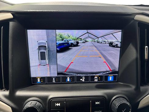 Used 2024 GMC Terrain Denali w/ Black Diamond Edition AWD/4WD image 28