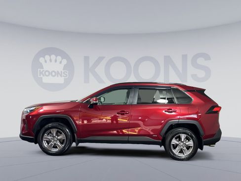Used 2024 Toyota RAV4 XLE image 2