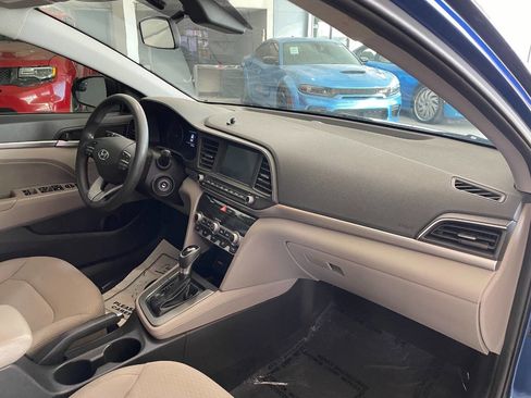 Used 2020 Hyundai Elantra SEL image 28