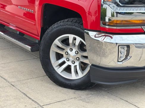 Used 2018 Chevrolet Silverado 1500 LT w/ All Star Edition AWD/4WD image 10