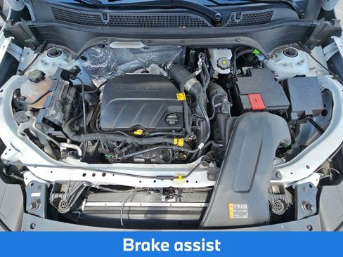 Used 2025 Chevrolet Trax LS FWD image 8