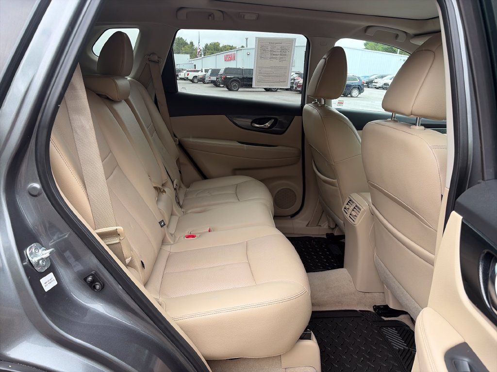 Used 2015 Nissan Rogue SL w/ SL Premium Package FWD image 42
