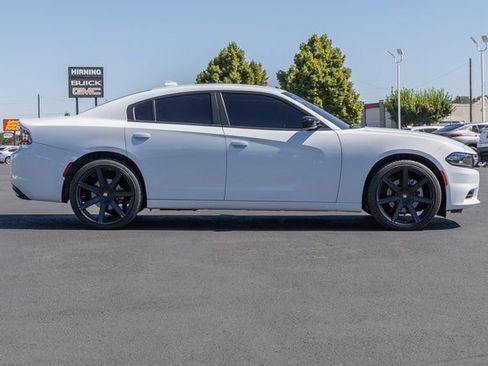Used 2023 Dodge Charger SXT w/ Cold Weather Package image 5