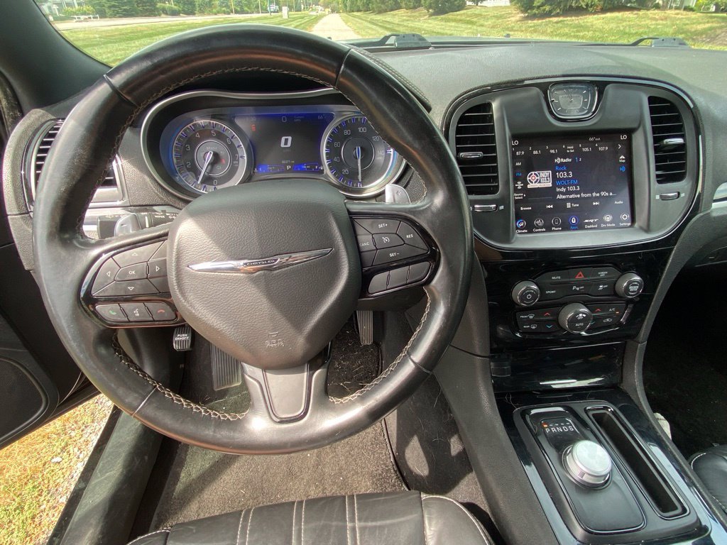 Used 2022 Chrysler 300 S RWD image 10
