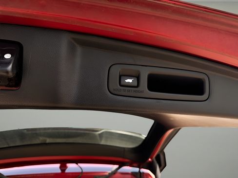 Used 2025 Honda CR-V EX-L image 23