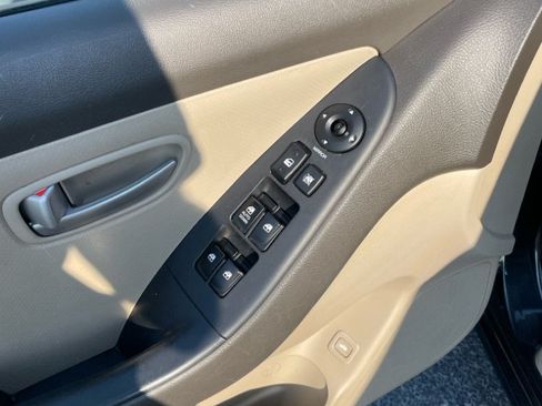 Used 2007 Hyundai Elantra GLS FWD image 11