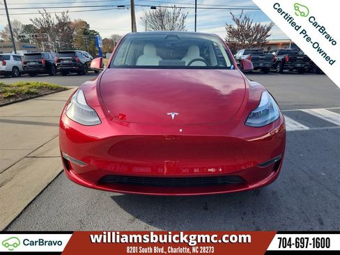 Used 2024 Tesla Model Y Performance image 3