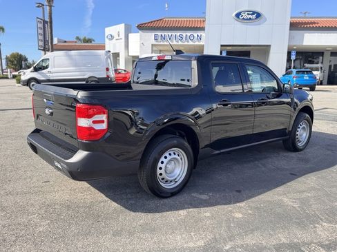Used 2025 Ford Maverick XL image 12