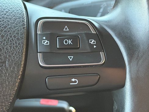 Used 2013 Volkswagen Jetta S image 35