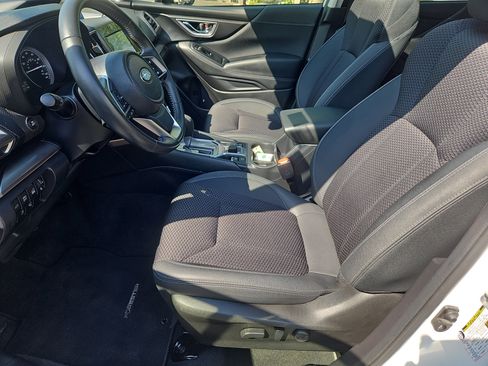 Certified 2023 Subaru Forester Premium AWD/4WD image 29
