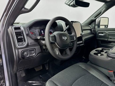 Used 2025 RAM 2500 Big Horn image 7