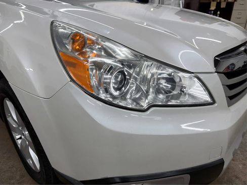 Used 2011 Subaru Outback 2.5i Limited AWD/4WD image 44