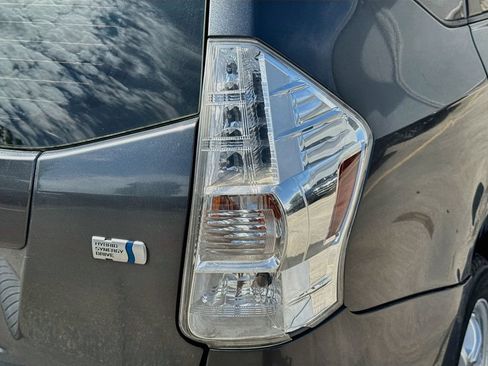 Used 2014 Toyota Prius V Three FWD image 29