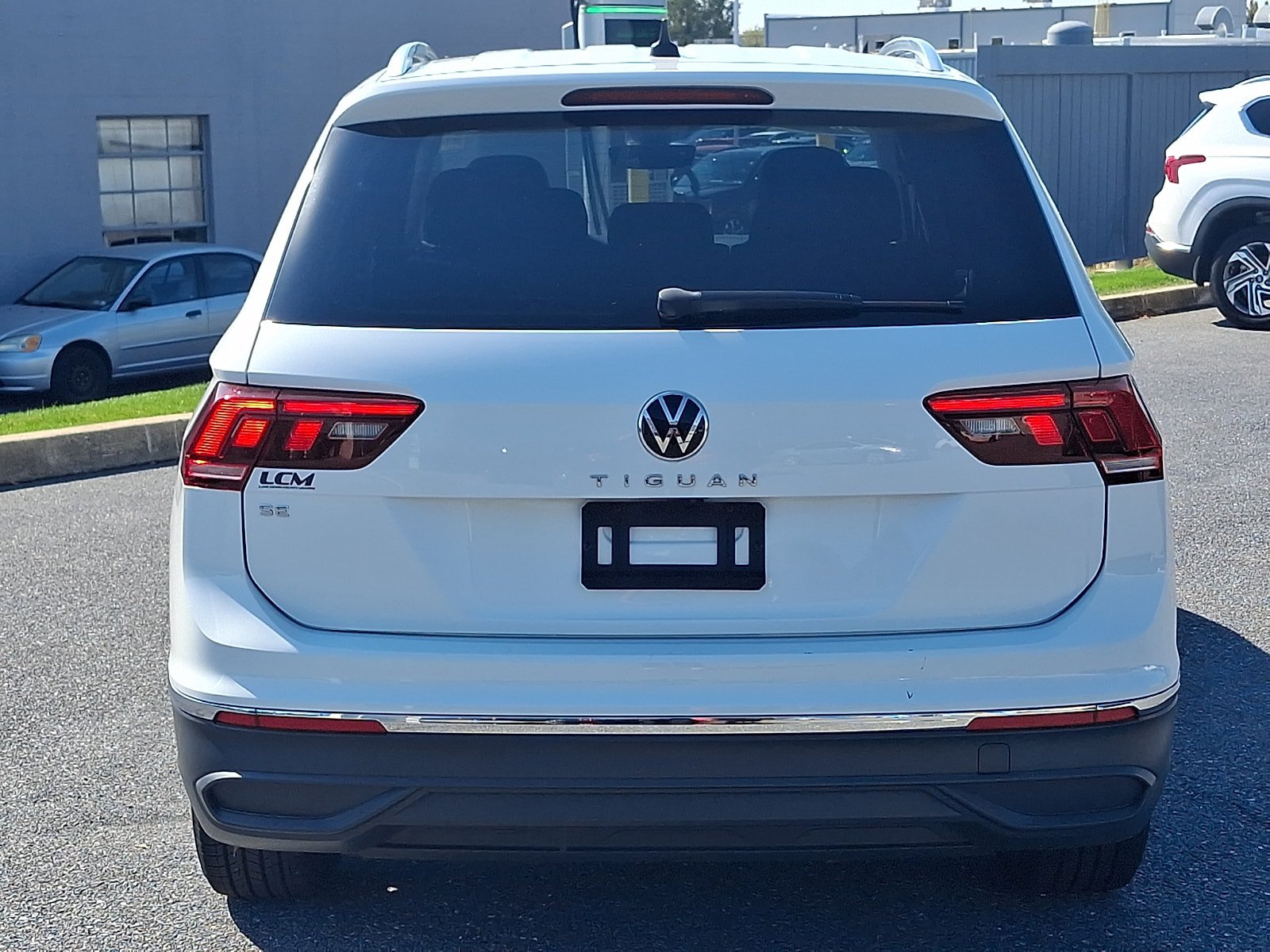 Used 2022 Volkswagen Tiguan SE FWD image 6