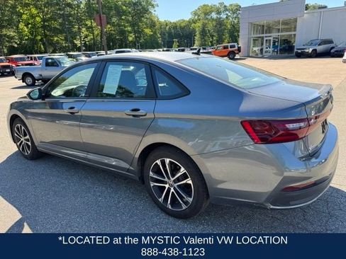 Used 2025 Volkswagen Jetta Sport FWD image 8