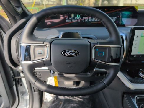 New 2026 Ford Expedition Platinum w/ Stealth Appearance Package image 32