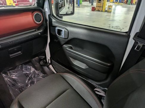 Used 2021 Jeep Wrangler Unlimited Rubicon w/ LED Lighting Group AWD/4WD image 17