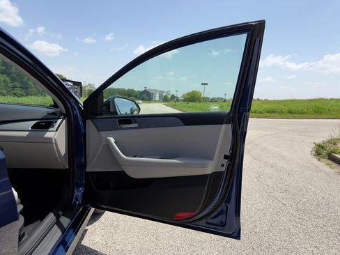 Used 2019 Hyundai Sonata SE FWD image 27