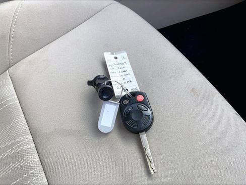 Used 2016 Ford Focus SE image 15