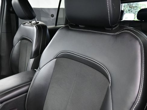 Used 2024 Jeep Grand Cherokee Altitude image 18