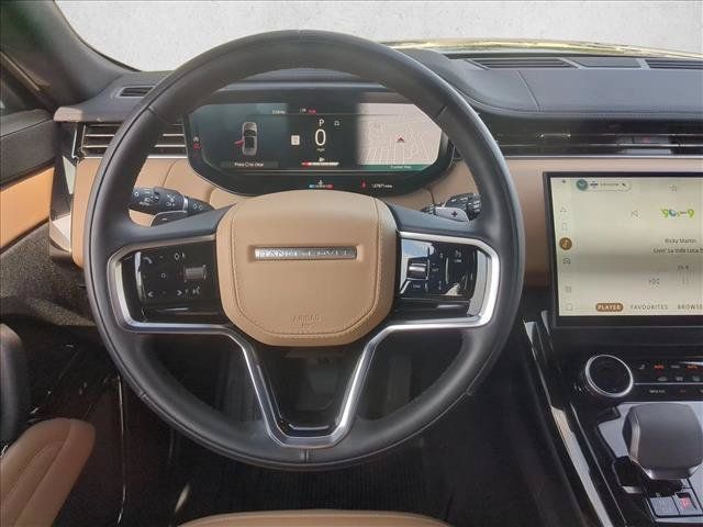 Used 2023 Land Rover Range Rover Sport SE AWD/4WD image 12