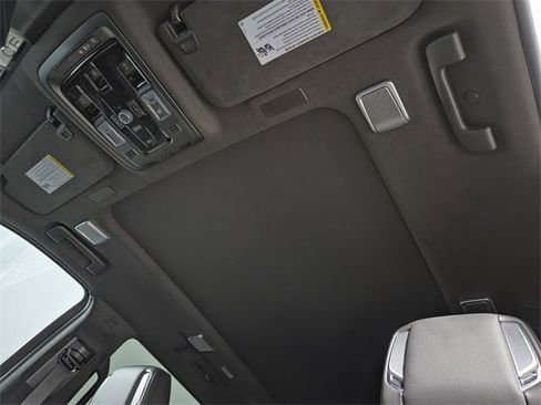 Certified 2025 Cadillac Escalade Sport Platinum image 21