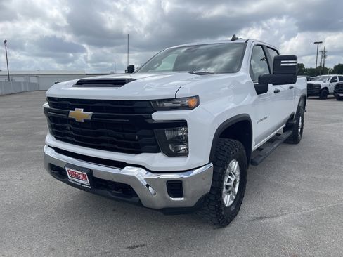 Used 2024 Chevrolet Silverado 2500 W/T w/ WT Fleet Convenience Package AWD/4WD image 8