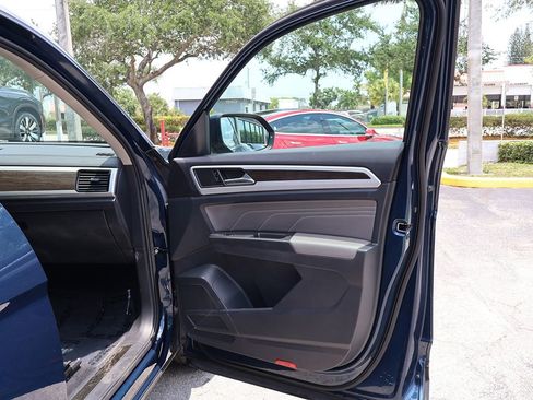Used 2022 Volkswagen Atlas SE AWD/4WD image 22