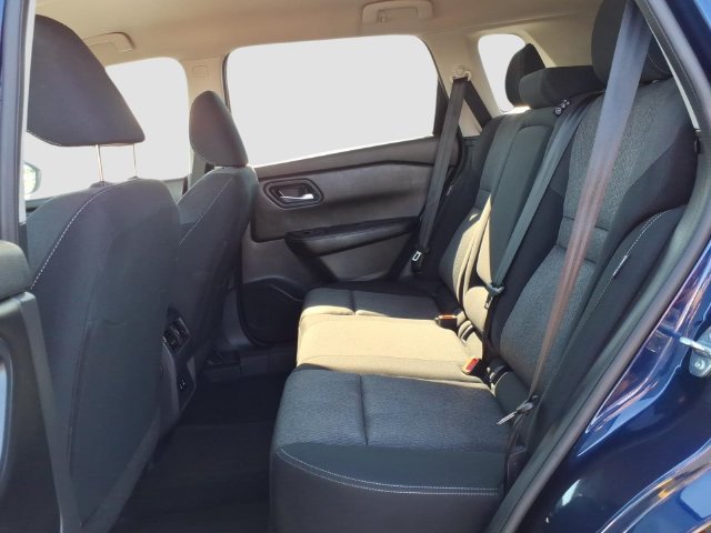 Used 2024 Nissan Rogue SV AWD/4WD image 17