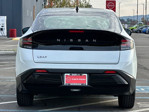 New 2026 Nissan Leaf SV+ image 5