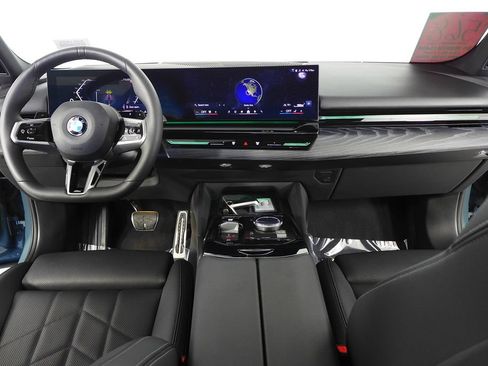 Used 2026 BMW 530i w/ M Sport Package RWD image 25