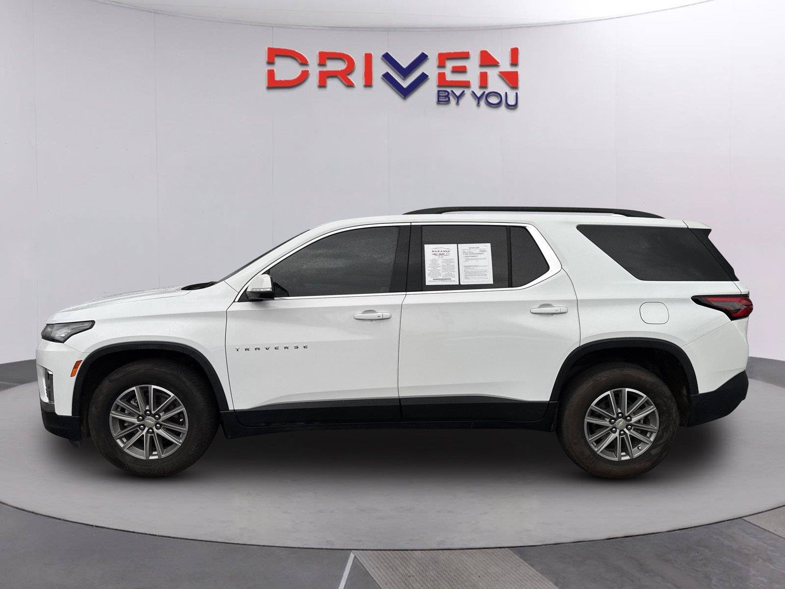 Used 2023 Chevrolet Traverse LT FWD image 7