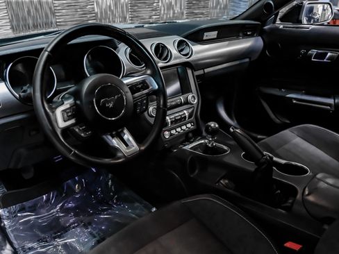 Used 2019 Ford Mustang GT w/ Equipment Group 301A image 3