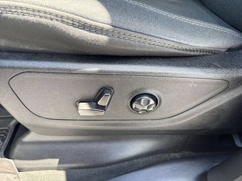 Used 2021 RAM 1500 Big Horn AWD/4WD image 17