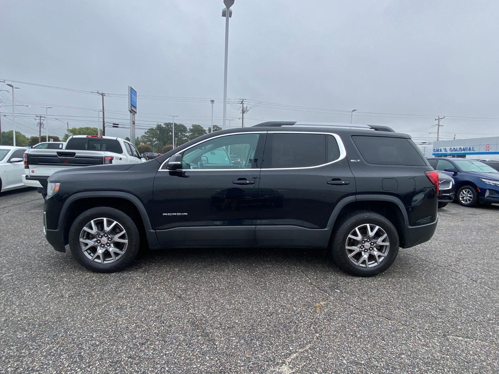 Used 2021 GMC Acadia SLT w/ LPO, Floor Liner Package FWD image 3
