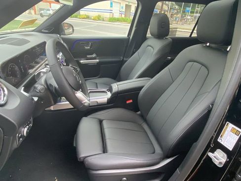 New 2024 Mercedes-Benz GLB 250 4MATIC image 27