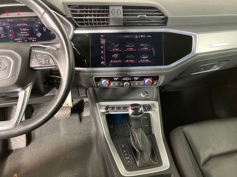 Used 2022 Audi Q3 2.0T Premium Plus image 27