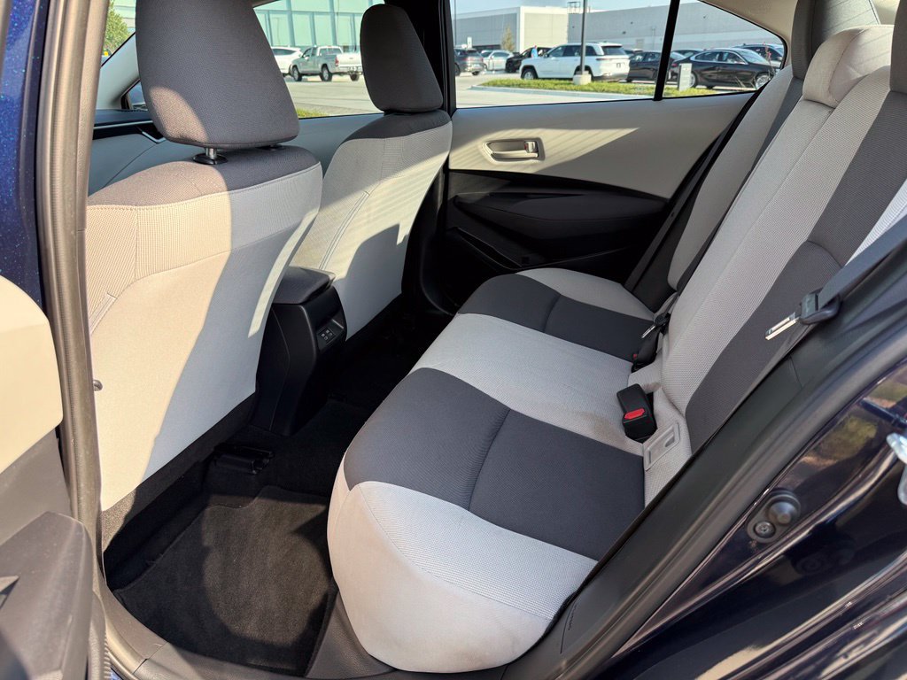 Used 2024 Toyota Corolla LE FWD image 30