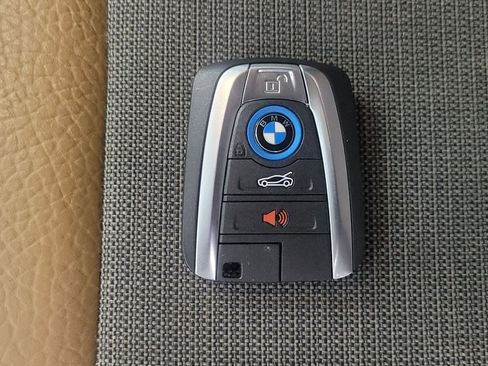 Used 2016 BMW i3 w/ Range Extender image 32