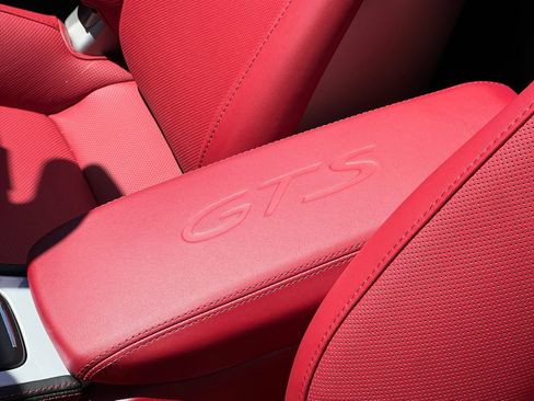 Used 2025 Porsche 718 Boxster GTS RWD image 32