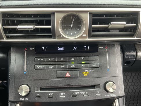 Used 2016 Lexus IS 300 AWD image 27