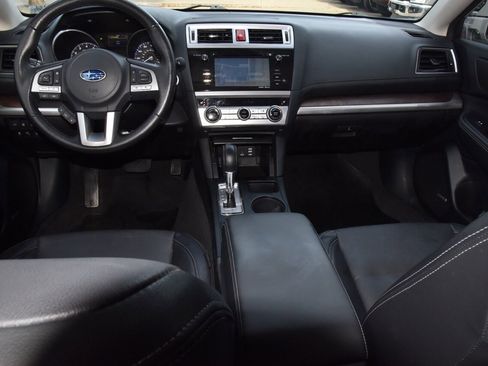 Used 2017 Subaru Outback 2.5i Limited image 16