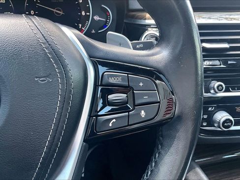 Used 2018 BMW 530i RWD image 25