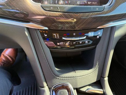 Certified 2024 Cadillac XT6 Premium Luxury w/ Platinum Package FWD image 30